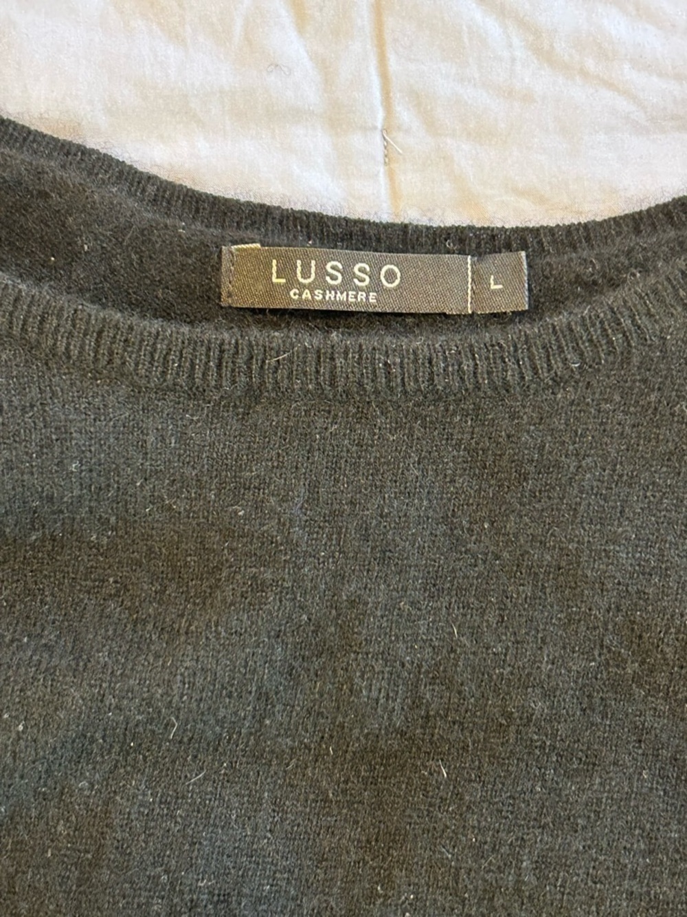 LUSSO EUC SZ L Cashmere Black Scoop-Neck Women's Sweater - Picture 5 of 7